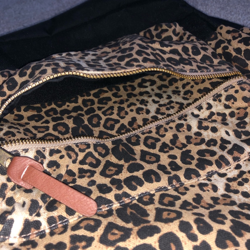 Leopard Print Backpack - Picture 4 of 4